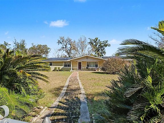 2nd image of 6107 SE Arthur Rd