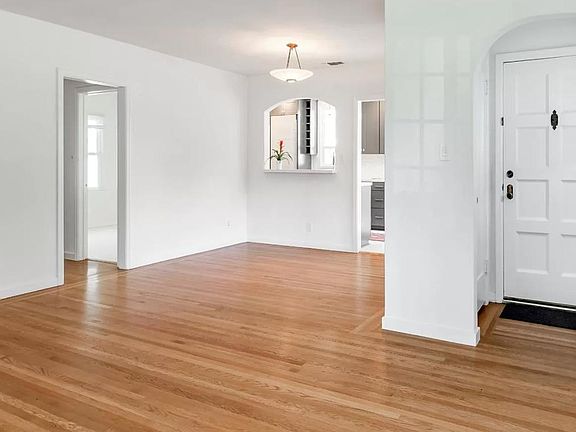 4th image of 1083 6th Ave