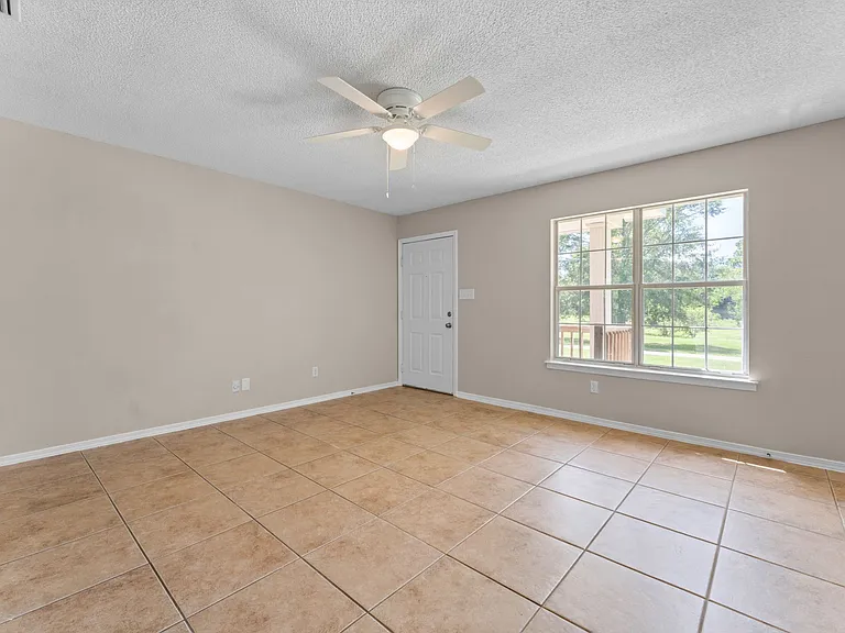 20952 Liberty Ln — Photo 23