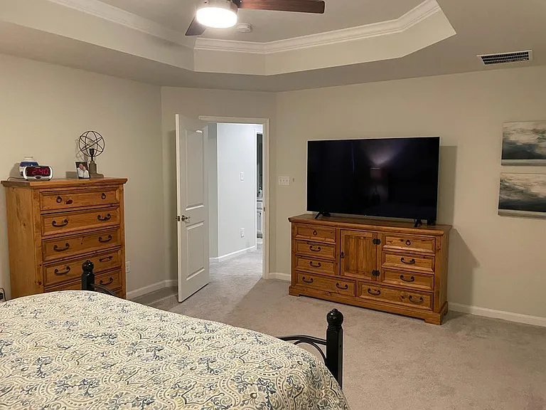 216 Cranesbill Dr — Photo 7