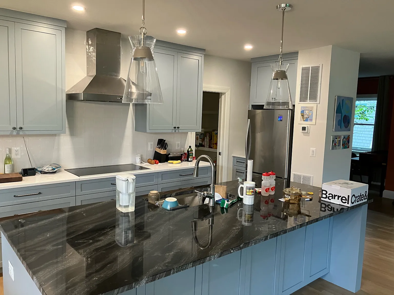 4 bed, 4.5 bath, 3200 sqft, $1,500 — Photo 3