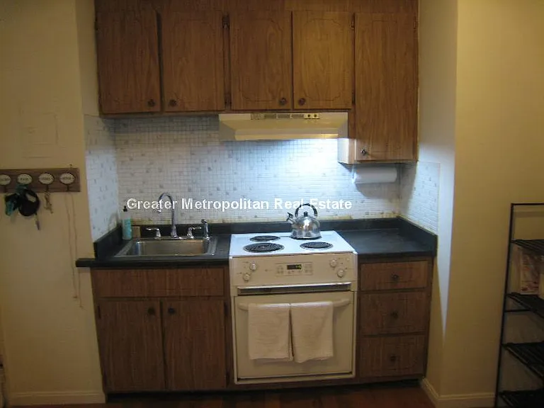 34 Charter St #4B — Photo 10