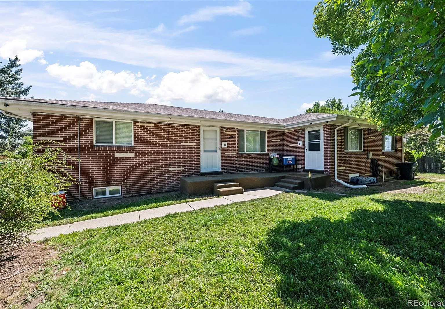 4 bed, 2.0 bath, 3300 sqft, $2,700 — Photo 1