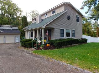 12154 Torrey Rd, Fenton, MI 48430