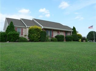 30 Canal Estates Dr, Elkton, MD 21921