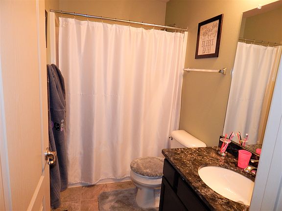 4th image of 7910 S 190th Ave