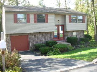 2770 Valley Dr, Lancaster, PA 17603