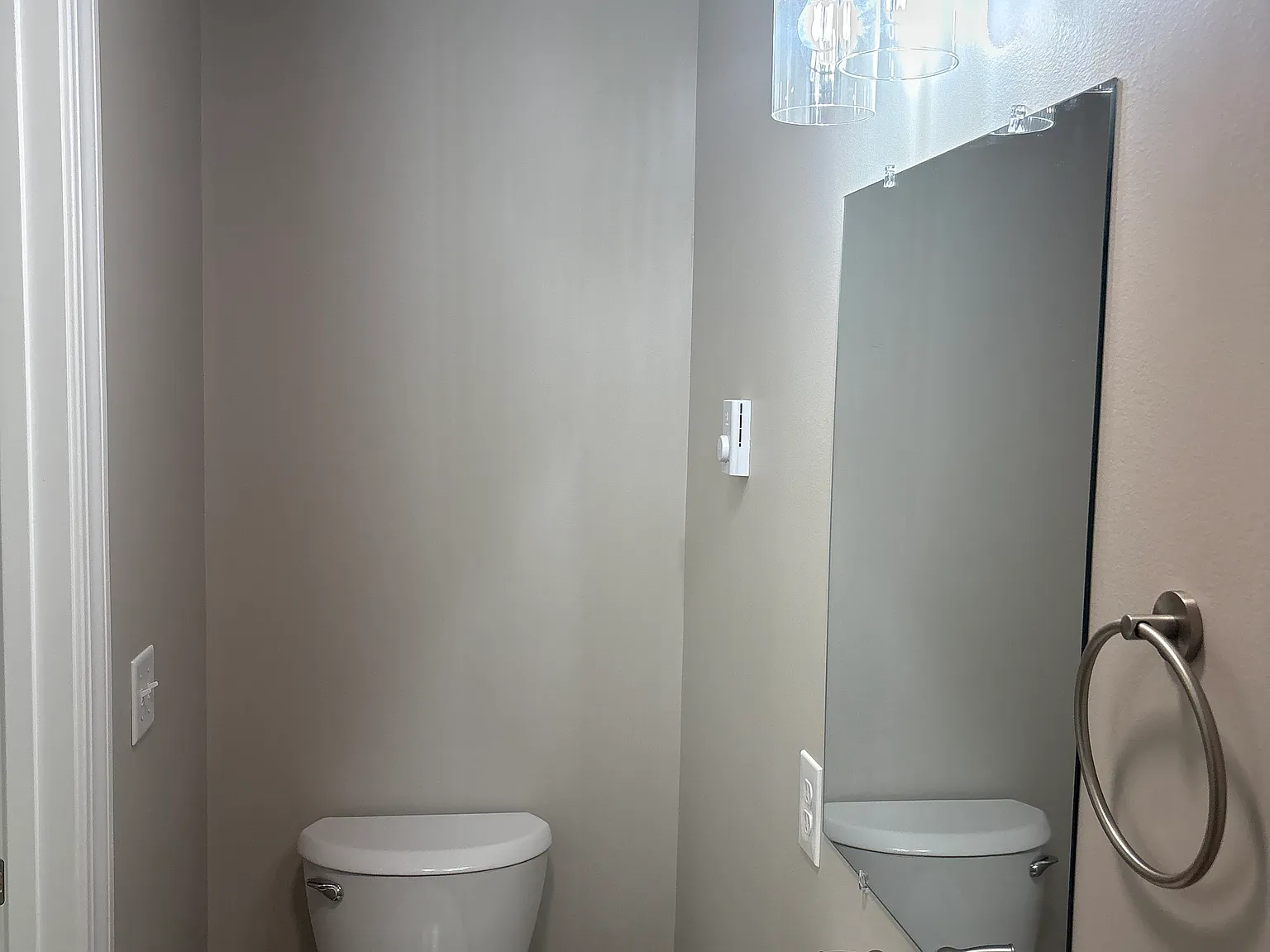 2 bed, 1000 sqft, $2,100 — Photo 3