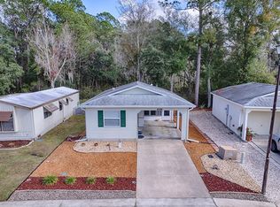32314 Oak Park Dr, Leesburg, FL 34748