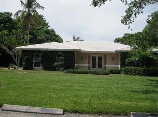 655 Anchor Rode Dr, Naples, FL 34103