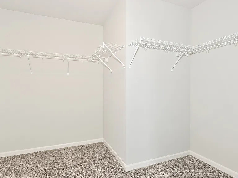 Efficient Closet Space