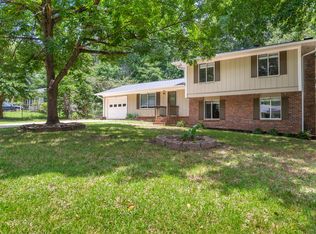 225 Belmont Farms Dr, Ellenwood, GA 30294