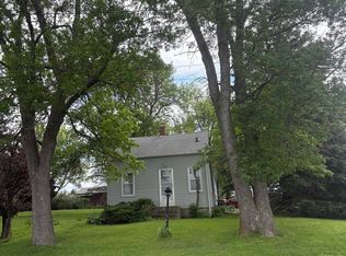 2304 Lawler St, Emmetsburg, IA 50536