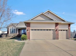 2670 N Shefford Ct, Wichita, KS 67205