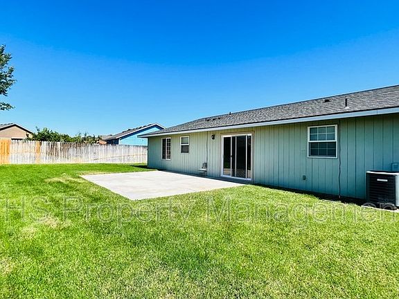 2nd image of 611 Riverstone Dr