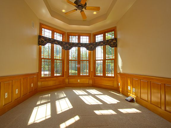 4th image of 2106 W Muirwood Dr