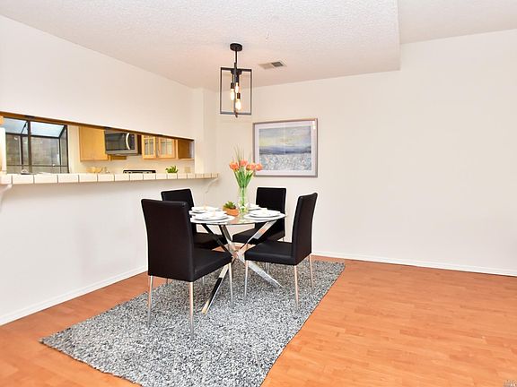 5th image of 1706 Marylyn Cir