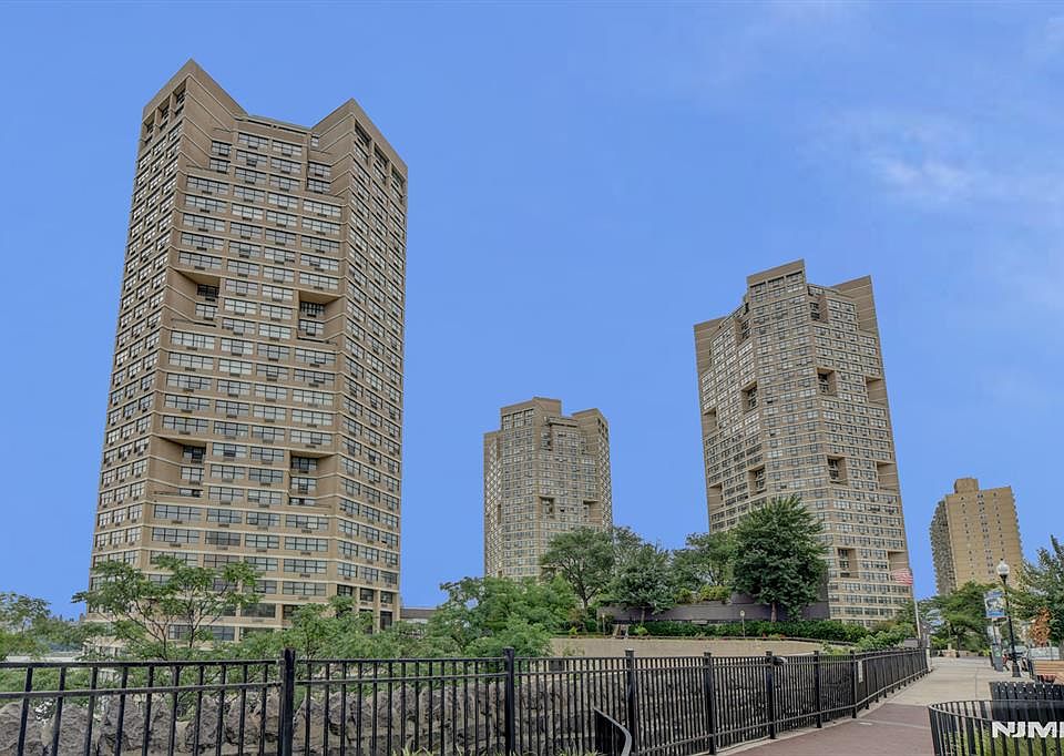 1st image of 7004 Boulevard East Unit 11B