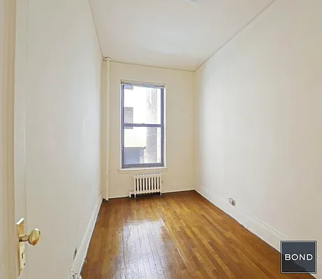 Rented by Bond New York | media 28