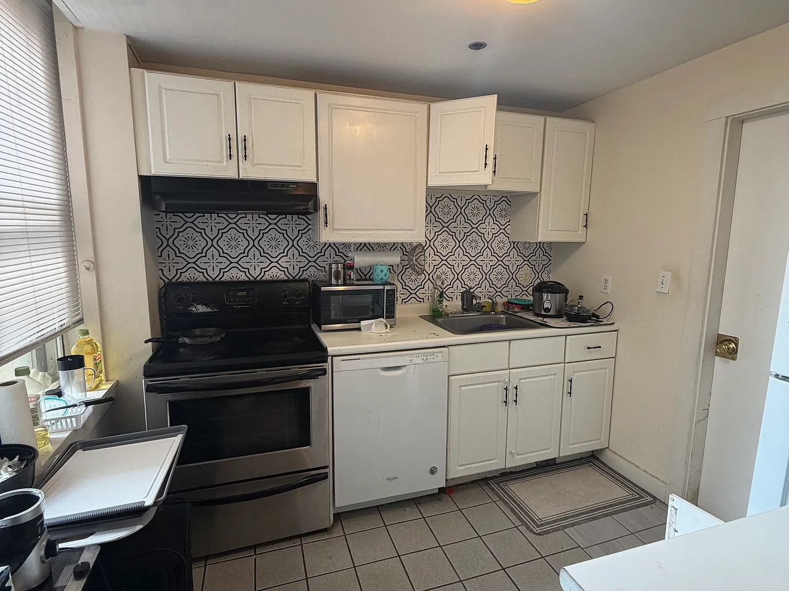 2 bed, $3,400 — Photo 3