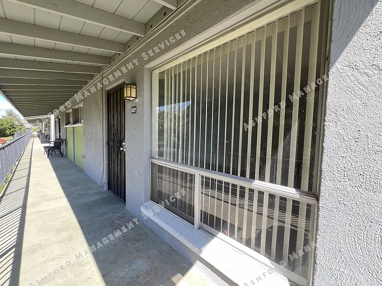 7141 N 16th St #227 — Photo 5