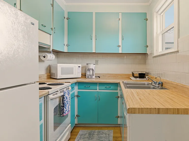 8 Carey St #W26 — Photo 12