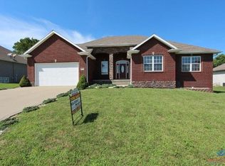 4020 E 32nd St, Sedalia, MO 65301