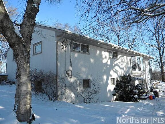 2nd image of 548 1st Ave NW