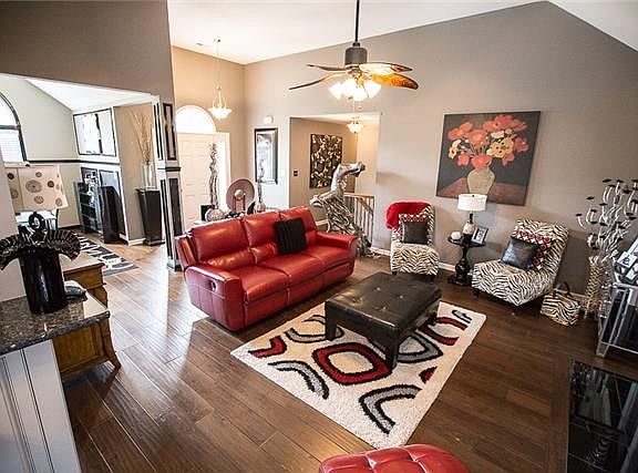 4th image of 1378 Borrowdale Dr