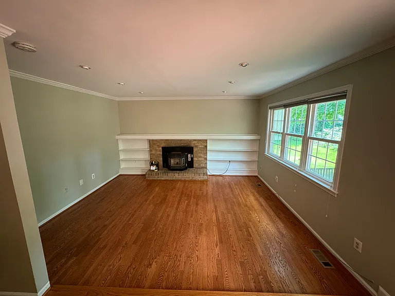 9591 Bronte Dr — Photo 13