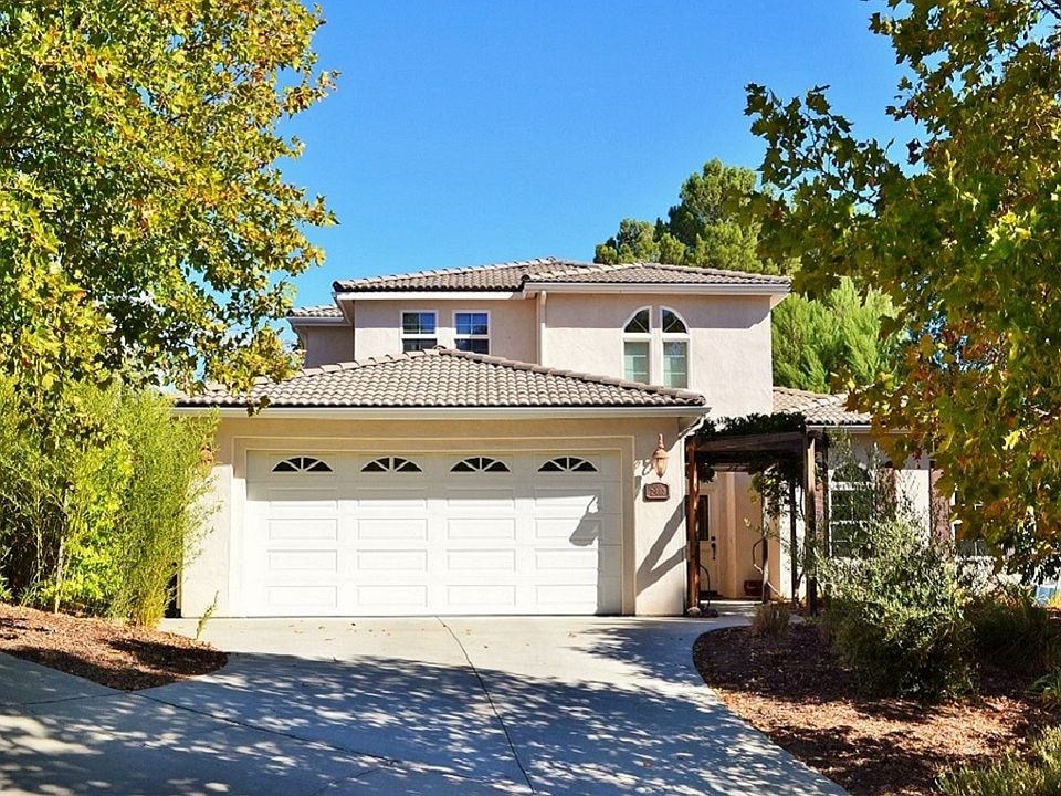 1st image of 2440 Casa Blanca Ct