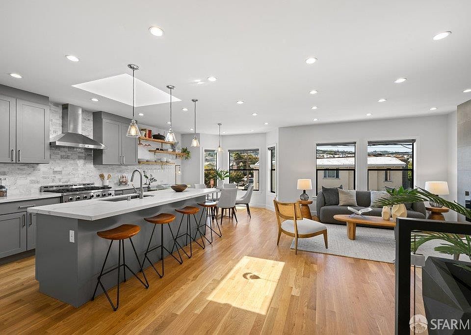 1st image of 437 Amazon Ave