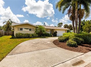 5272 38th St S, Saint Petersburg, FL 33711