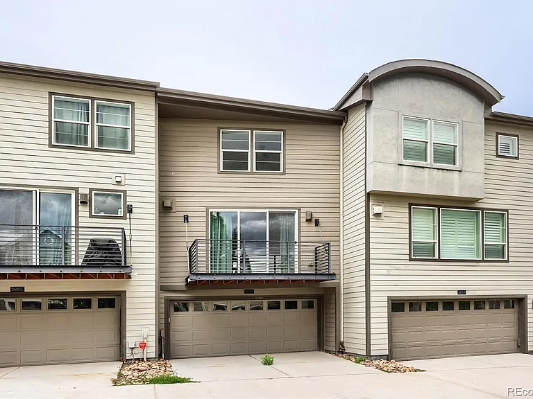 2600 Meadows Blvd #B — Photo 15