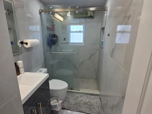 (undisclosed Address), Rockville Centre, NY 11570