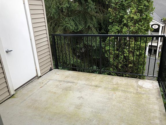 3rd image of 11301 NE 128th St APT A202