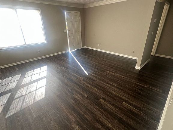 4th image of 221-223 Scarlet Way