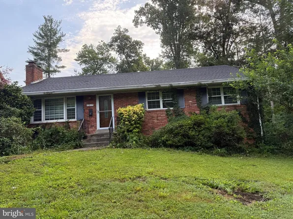 1917 Great Falls St, Mc Lean, VA 22101