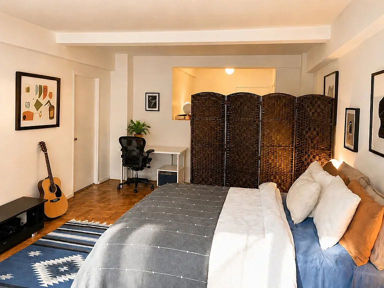 30 E 37th St #5F — Photo 4