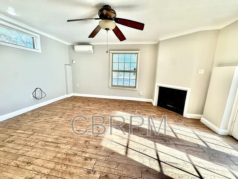 2702 23rd St #B — Photo 4