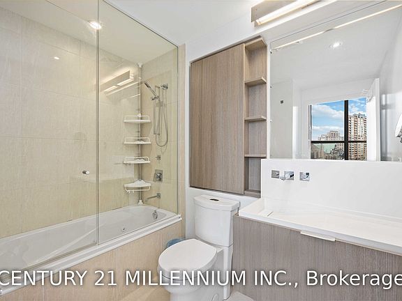 4th image of 101 Charles St #1006