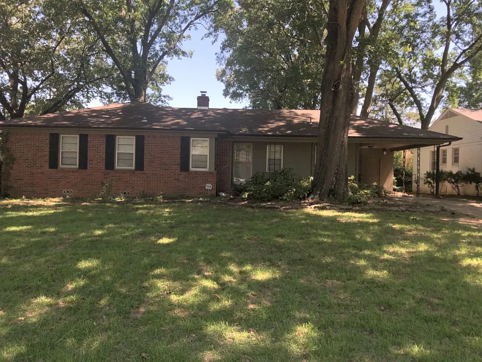5254 Laurie Ln