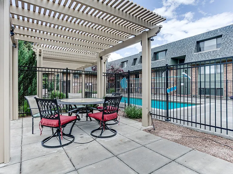 1140 Walnut Ave #22 — Photo 17