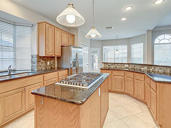 5th image of 23319 Garden Chase Dr