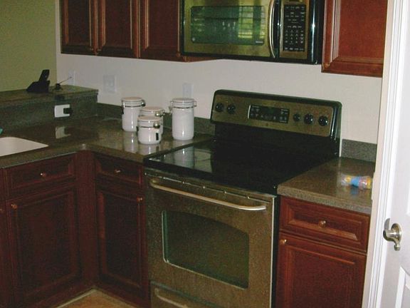 4th image of 5028 Clayton Ct