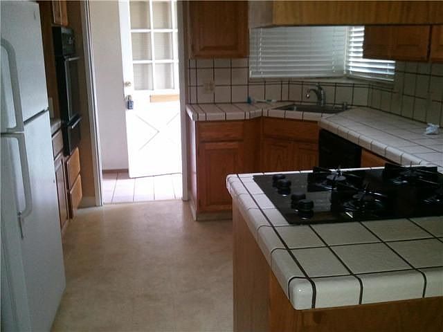 2nd image of 1566 Rose Anna Dr