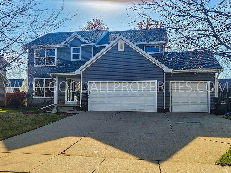 1st image of 570 SE Carefree Ln