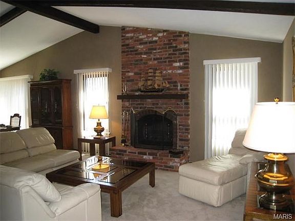 2nd image of 786 Crescent Woods Dr