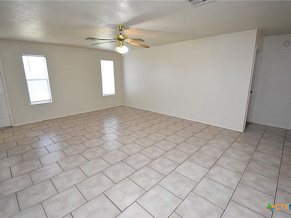4th image of 4501 Bowles Dr