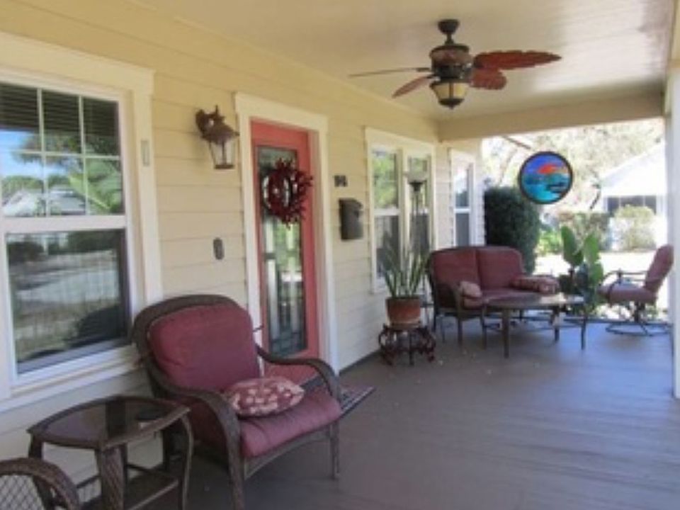 Porch furniture included!